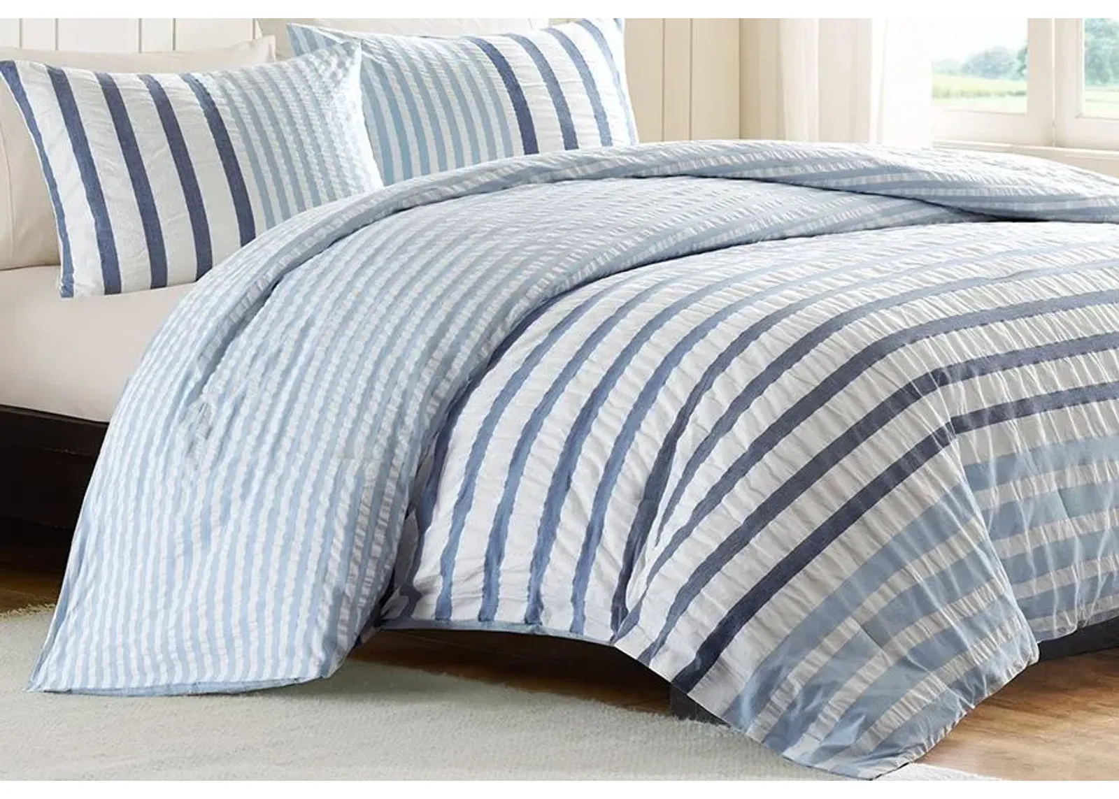 Olliix by INK+IVY Blue Full/Queen Sutton Comforter Set