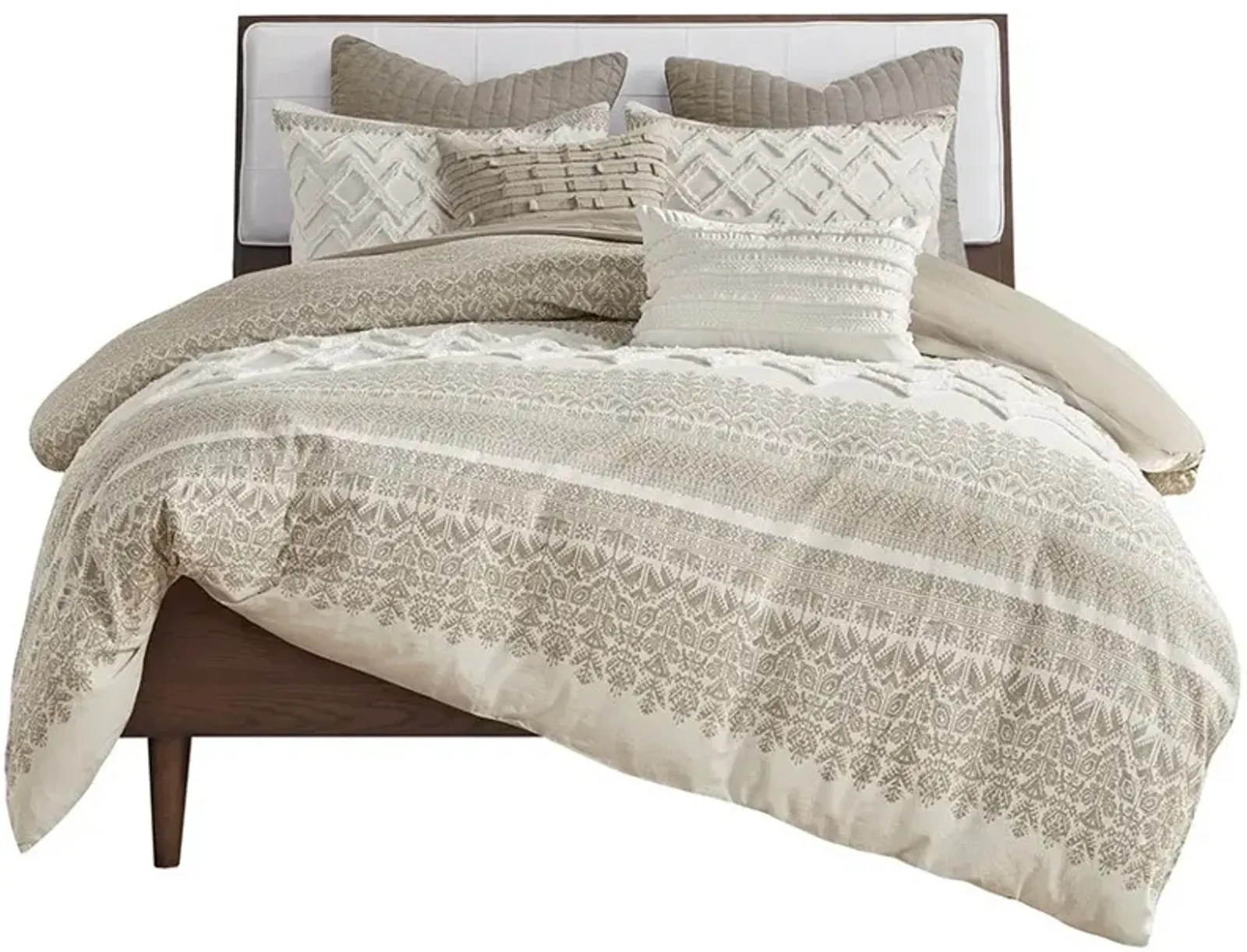 Olliix by INK+IVY Mila Taupe Full/Queen Cotton Printed Comforter Set with Chenille