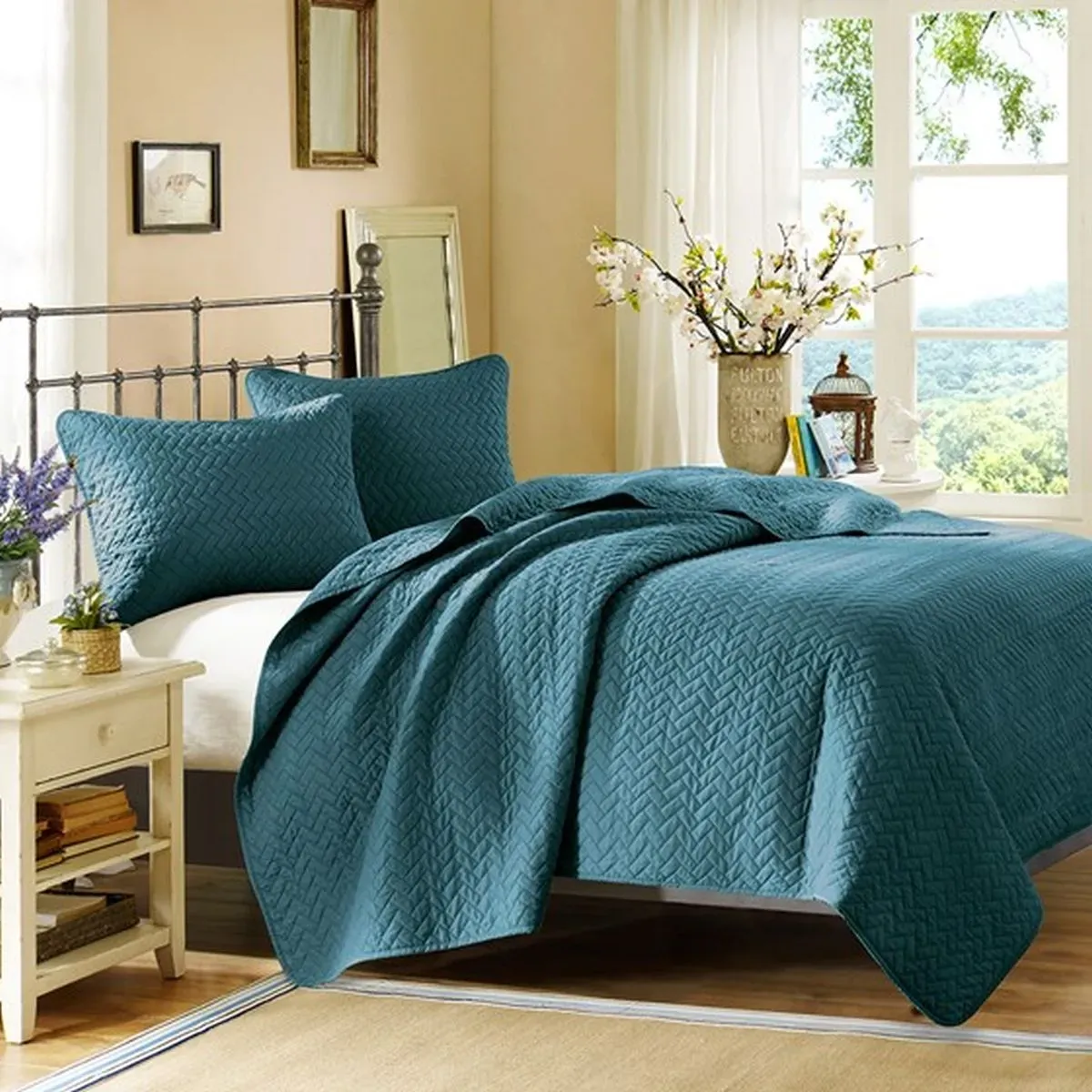 Olliix by Hampton Hill Peacock Queen Velvet Touch Coverlet Set