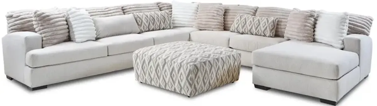 Style Line Chi Chi Straw 4pc Sectional