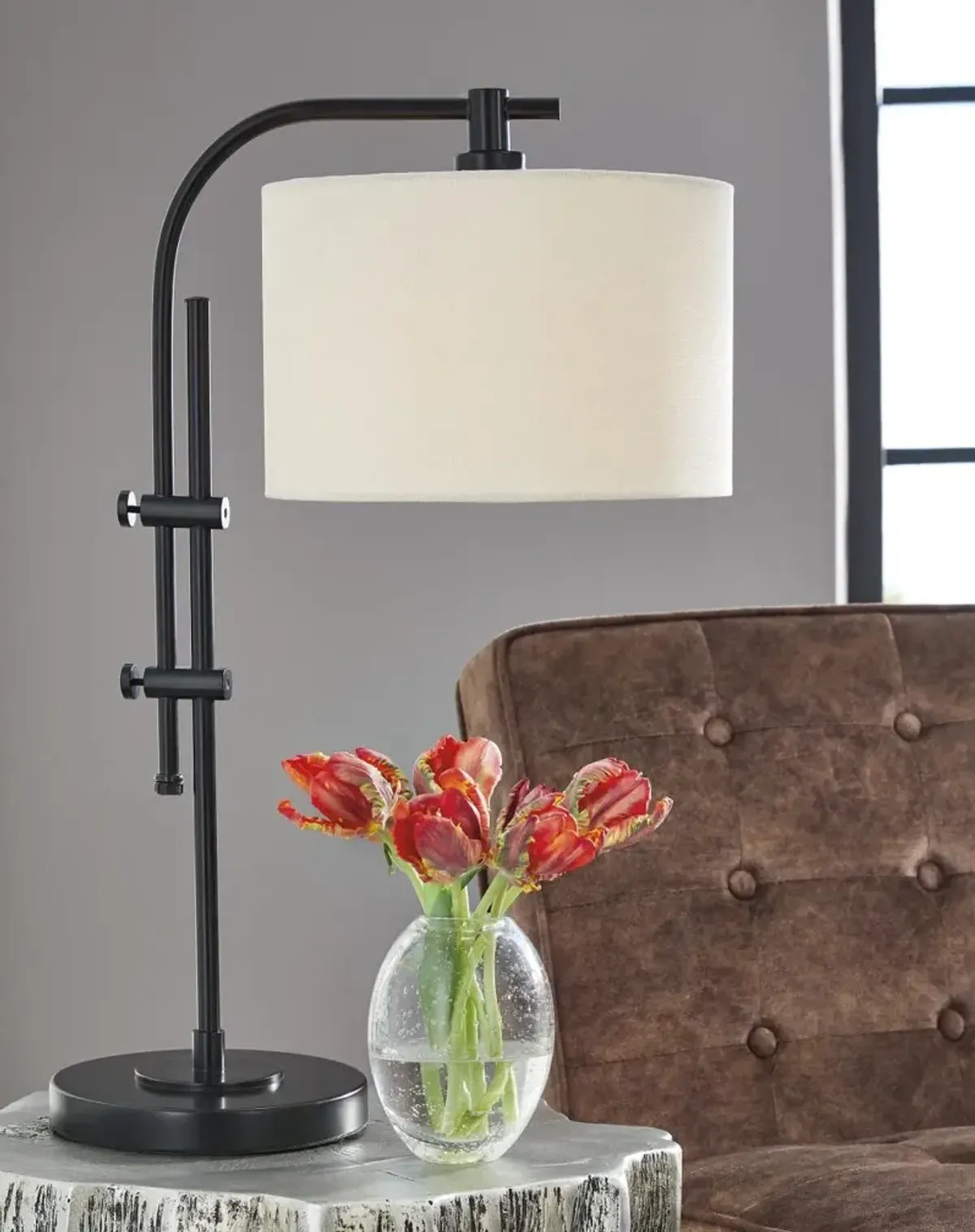 Signature Design by Ashley® Baronvale Black Accent Lamp