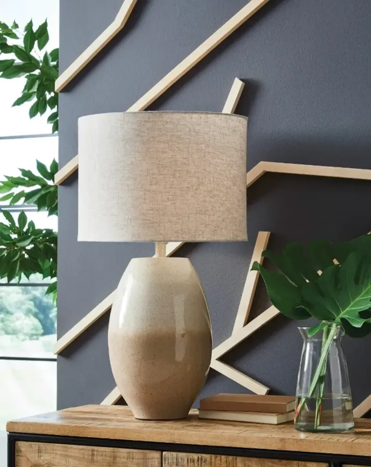 Signature Design by Ashley® Linas Beige/Cream Table Lamp