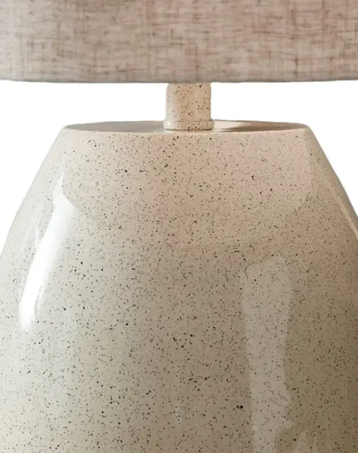 Signature Design by Ashley® Linas Beige/Cream Table Lamp