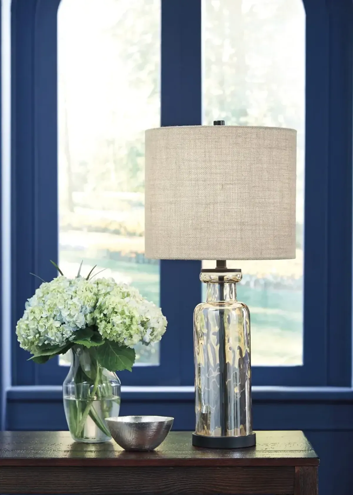 Signature Design by Ashley® Laurentia Champagne Table Lamp