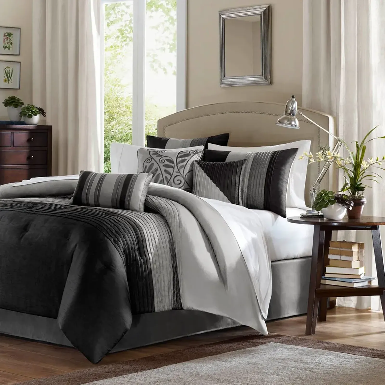 Olliix by Madison Park 7 Piece Black California King Amherst Comforter Set