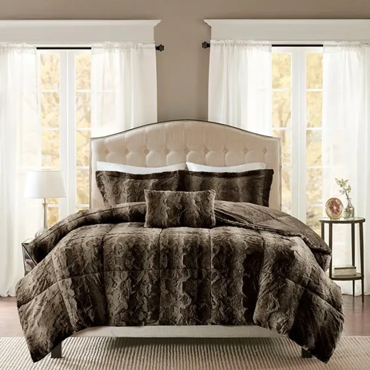 Olliix by Madison Park Zuri Chocolate Full/Queen Faux Fur Comforter Set