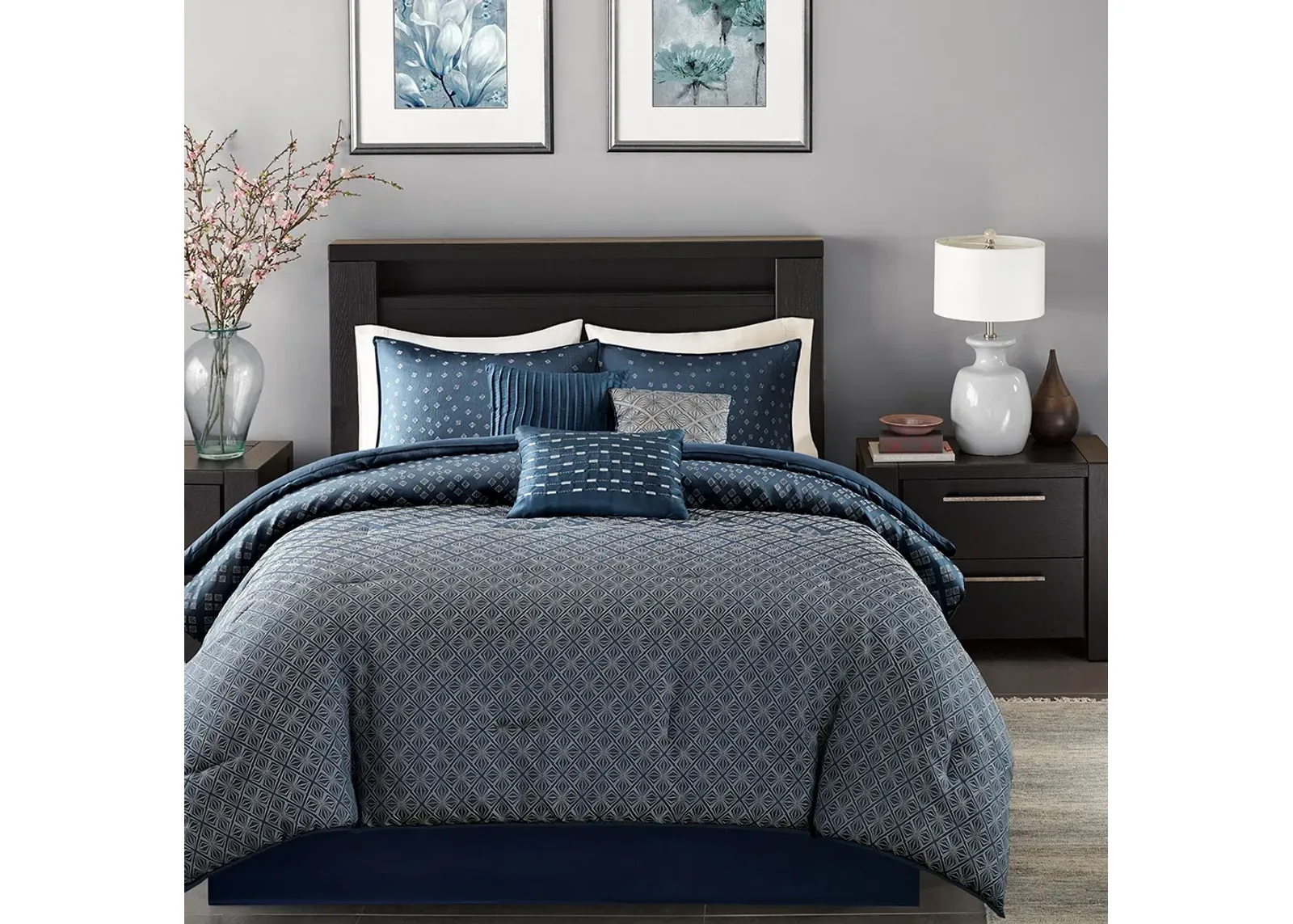 Olliix by Madison Park Biloxi 7 Piece Navy Queen Comforter Set