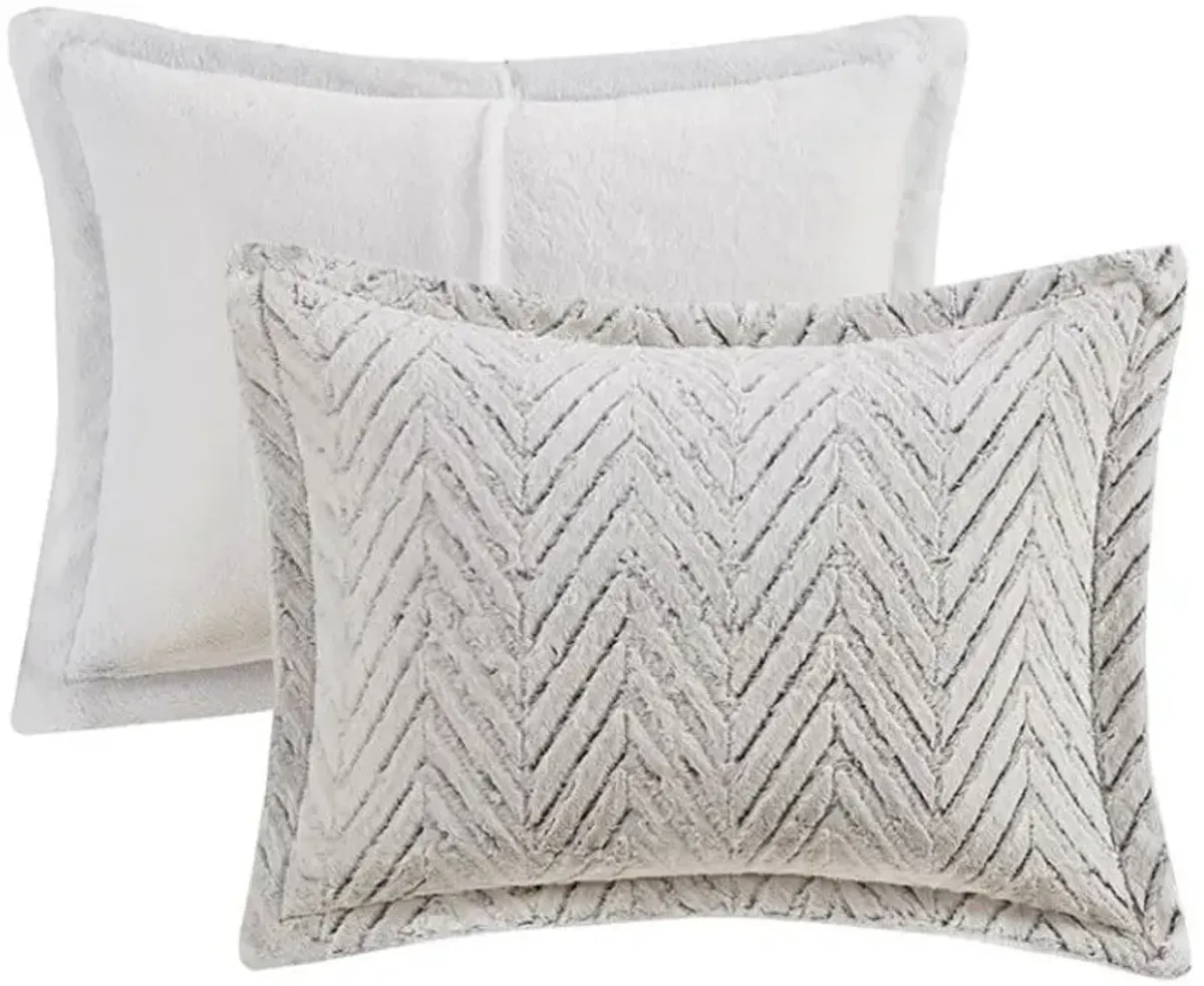 Olliix by Madison Park Adelyn Ivory Twin/Twin XL Ultra Plush Down Alternative Comforter Set