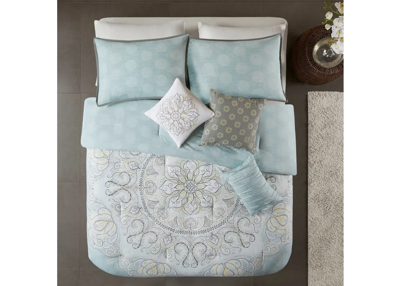 Olliix by Madison Park 7 Piece Seafoam Queen Lucinda Reversible Cotton Sateen Comforter Set