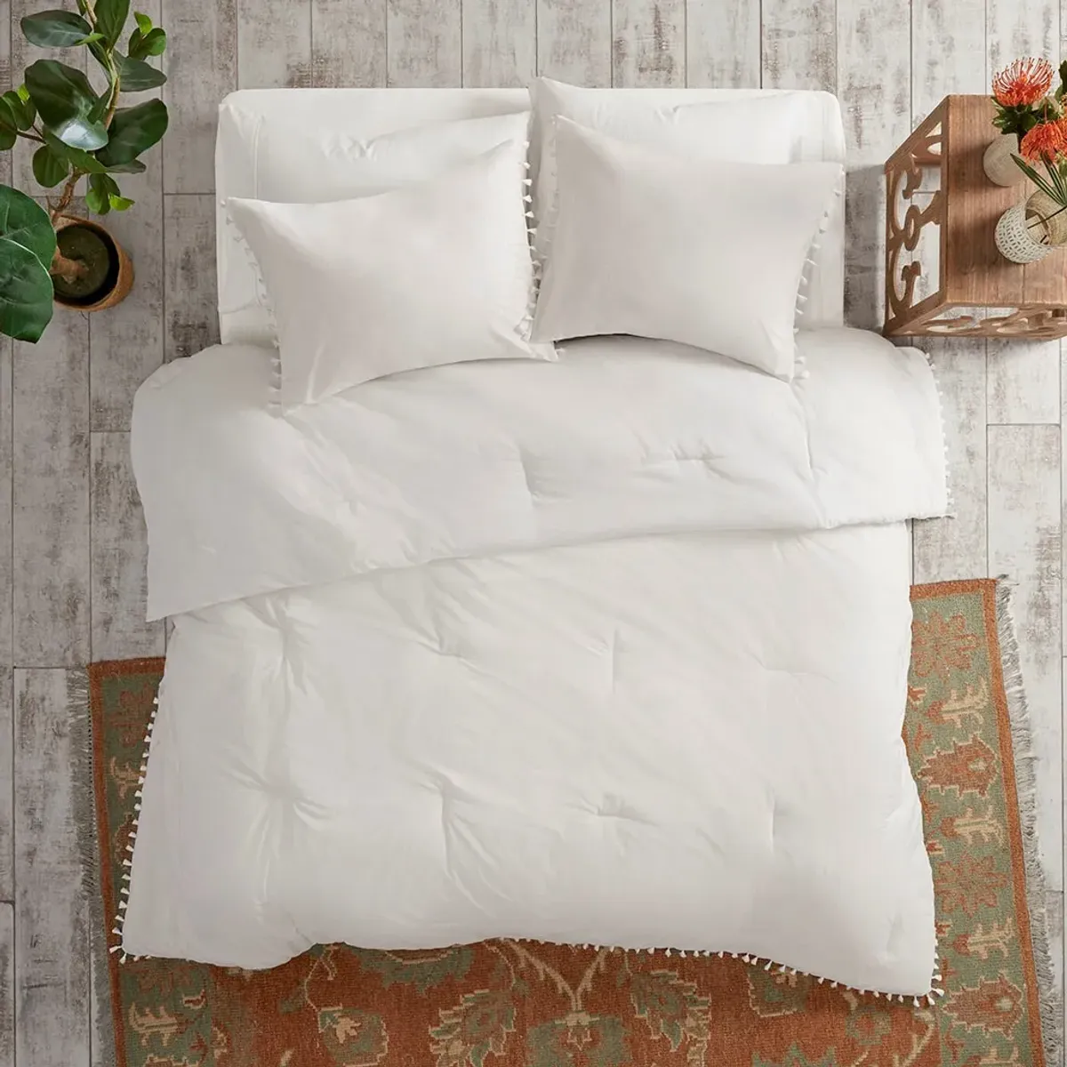 Olliix by Madison Park Ivory Full/Queen Lillian Cotton Comforter Set