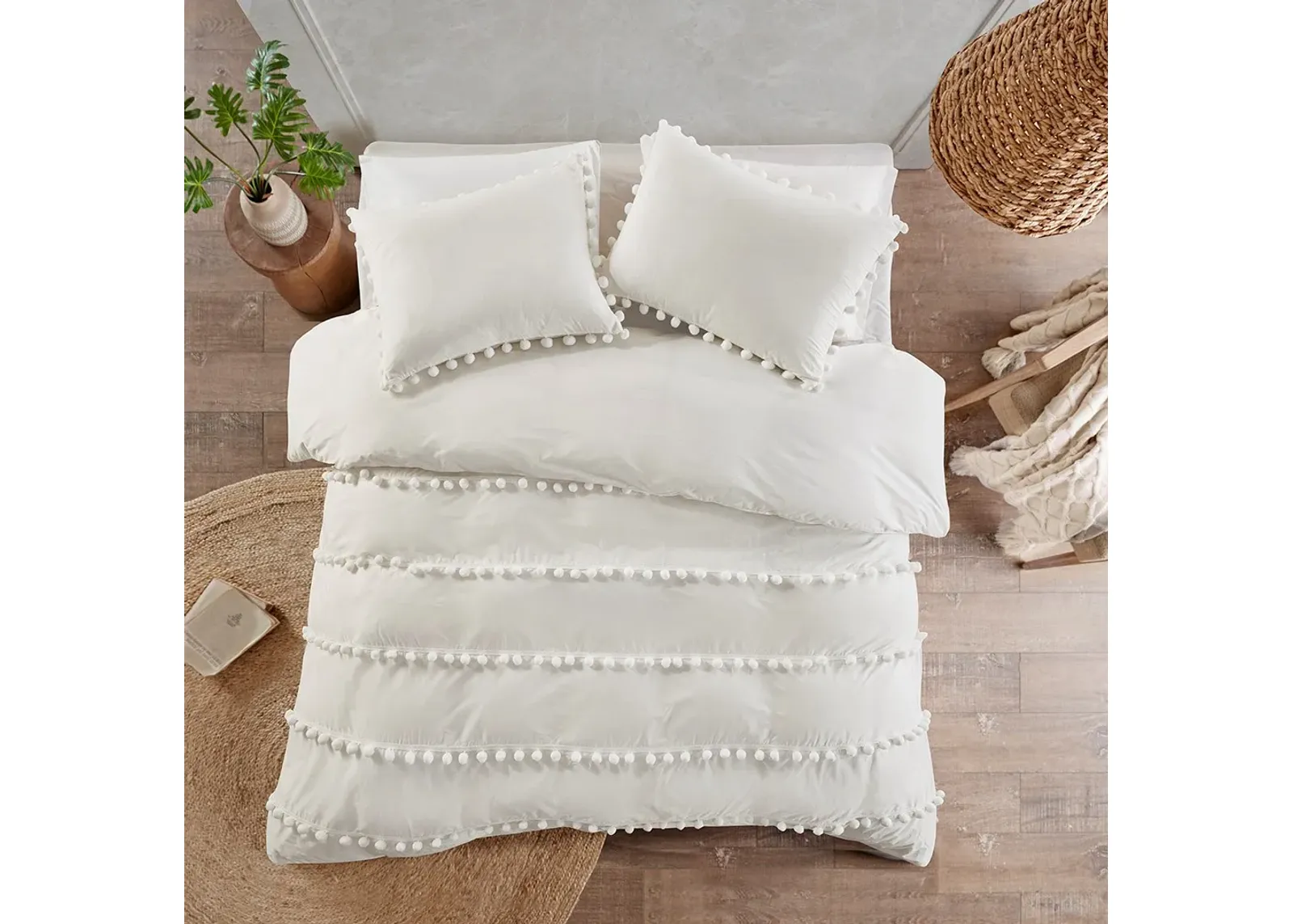 Olliix by Madison Park 3 Piece Ivory Full/Queen Leona Pom Pom Cotton Comforter Set