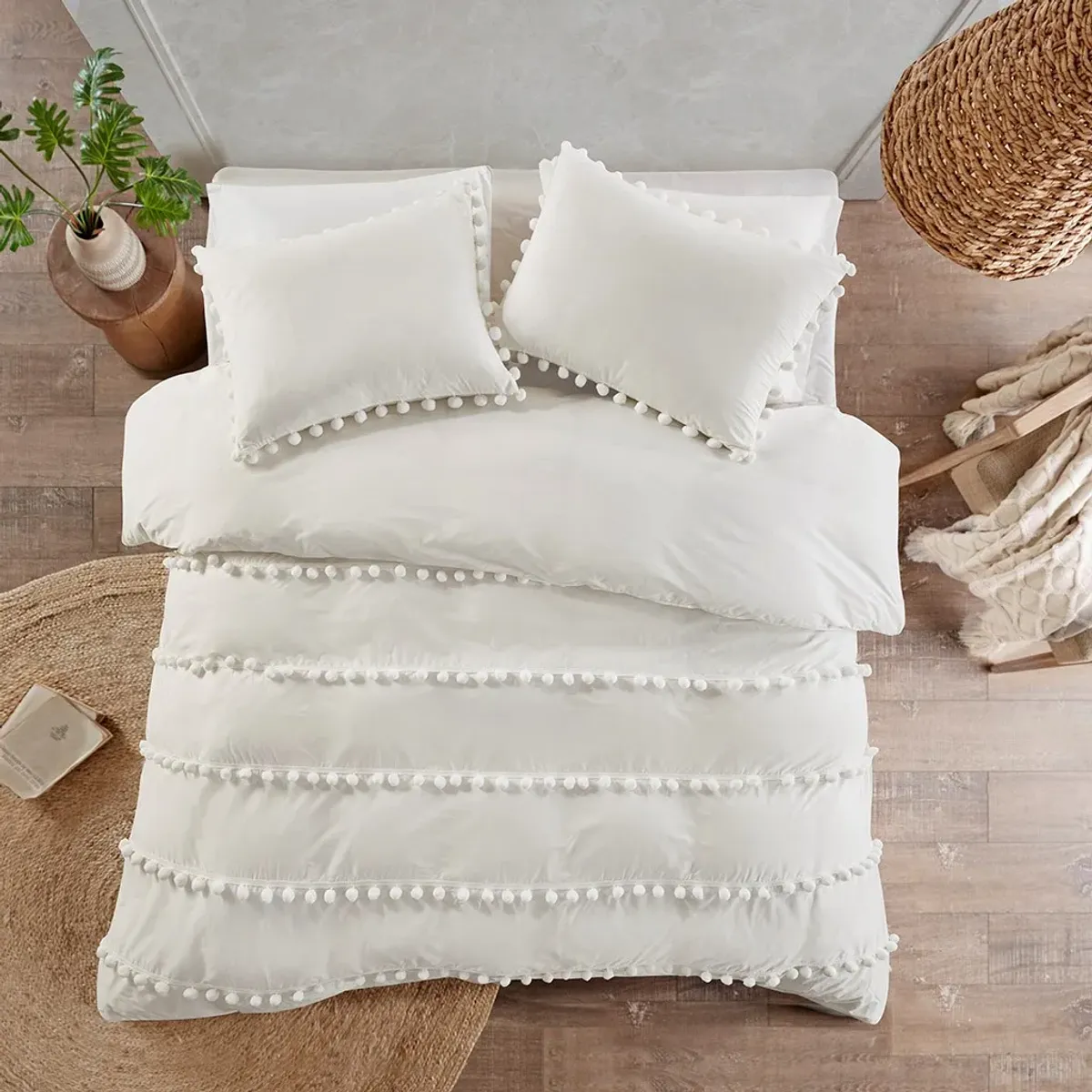 Olliix by Madison Park 3 Piece Ivory King/California King Leona Pom Pom Cotton Comforter Set