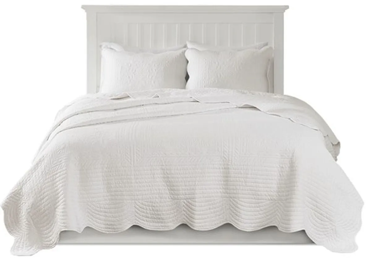 Olliix by Madison Park White Full/Queen Tuscany 3 Piece Reversible Scalloped Edge Coverlet Set