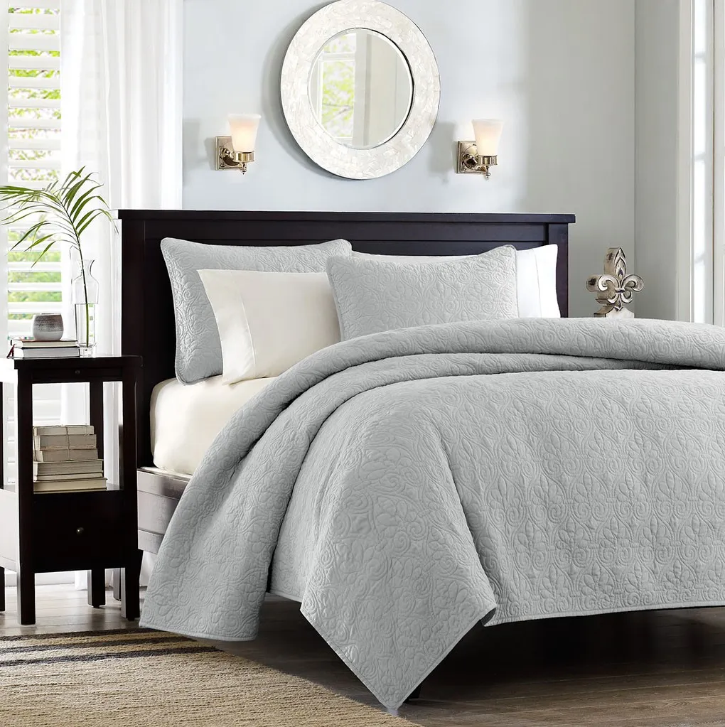 Olliix by Madison Park Grey Full/Queen Quebec Reversible Coverlet Set