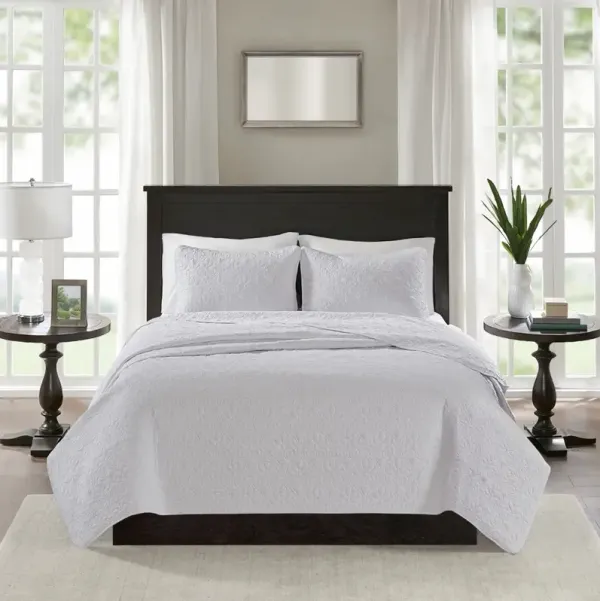 Olliix by Madison Park White Full/Queen Quebec Reversible Coverlet Set