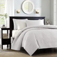 Olliix by Madison Park White Twin/Twin XL Quebec Reversible Coverlet Set
