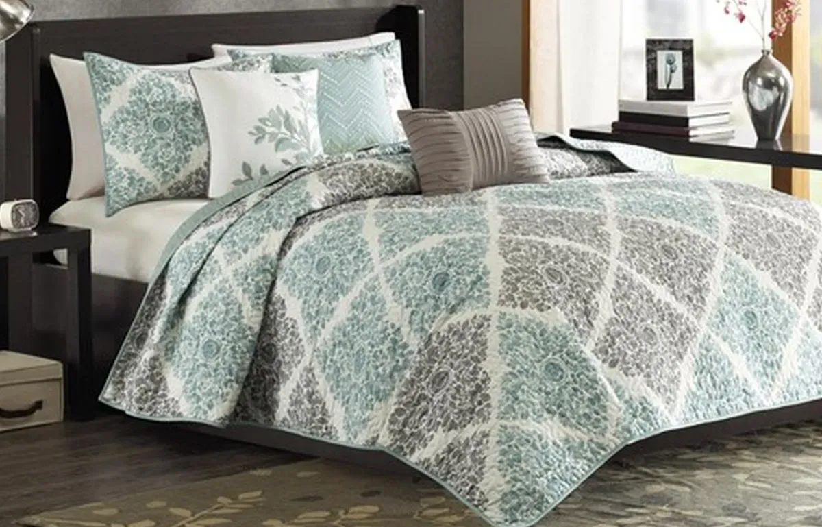 Olliix by Madison Park Aqua Full/Queen Claire 6 Piece Reversible Coverlet Set