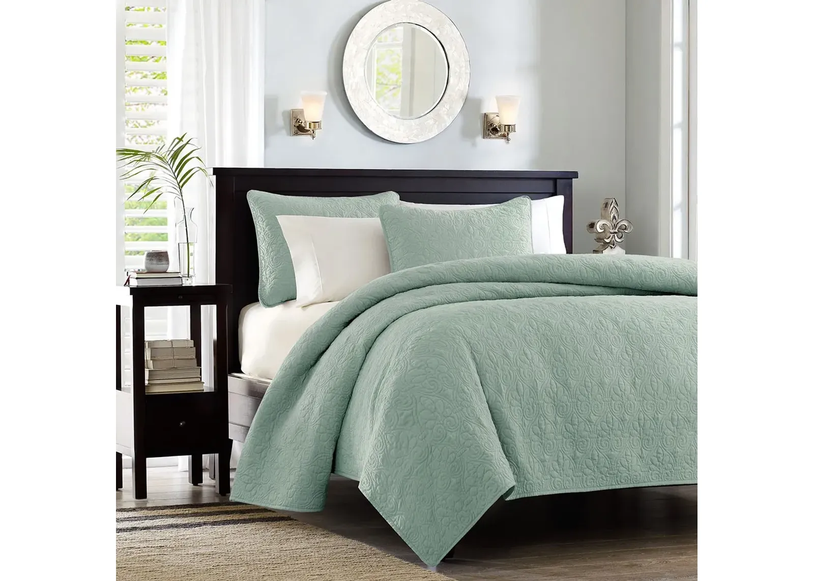 Olliix by Madison Park Seafoam Full/Queen Quebec Reversible Coverlet Set