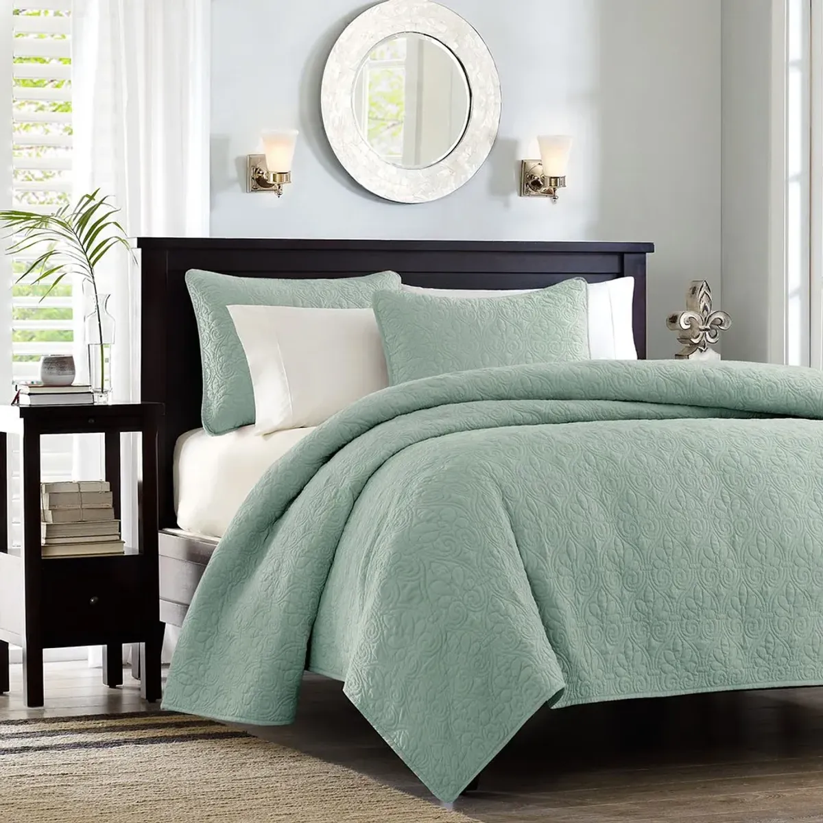 Olliix by Madison Park Seafoam Full/Queen Quebec Reversible Coverlet Set