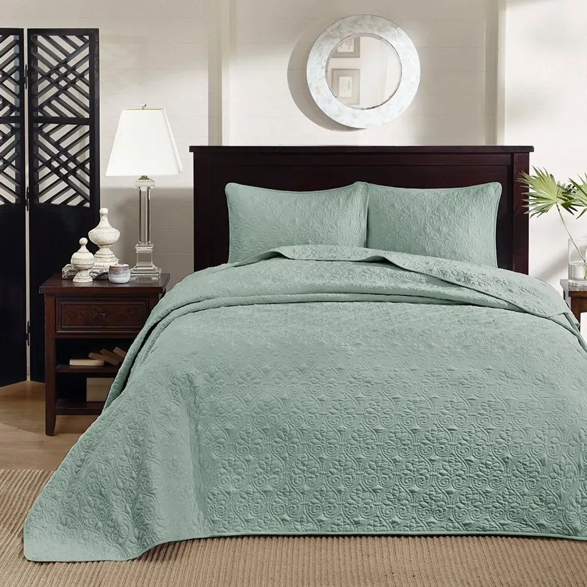 Olliix by Madison Park Seafoam Queen Quebec Reversible Bedspread Set