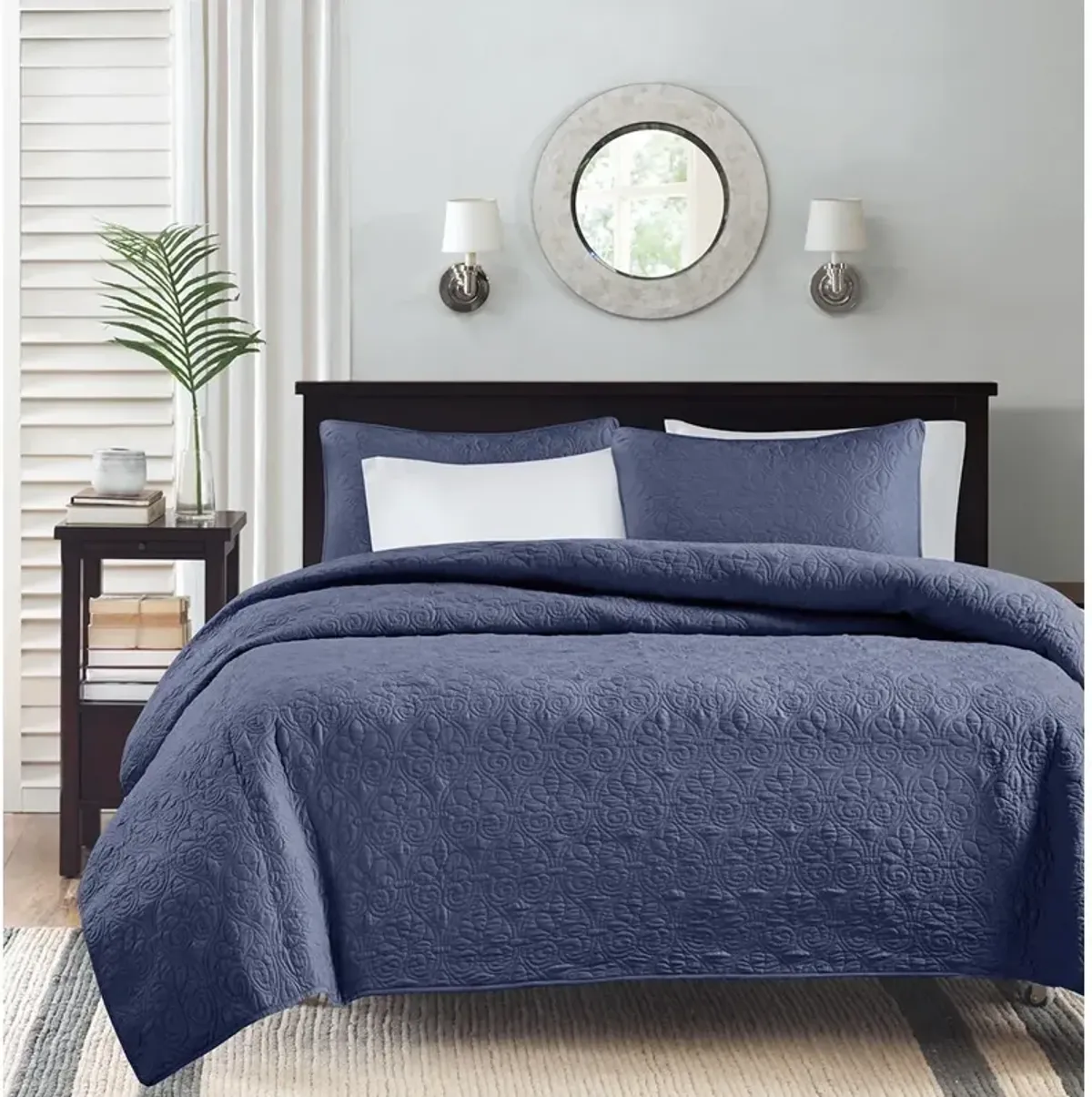 Olliix by Madison Park Navy Full/Queen Quebec Reversible Coverlet Set