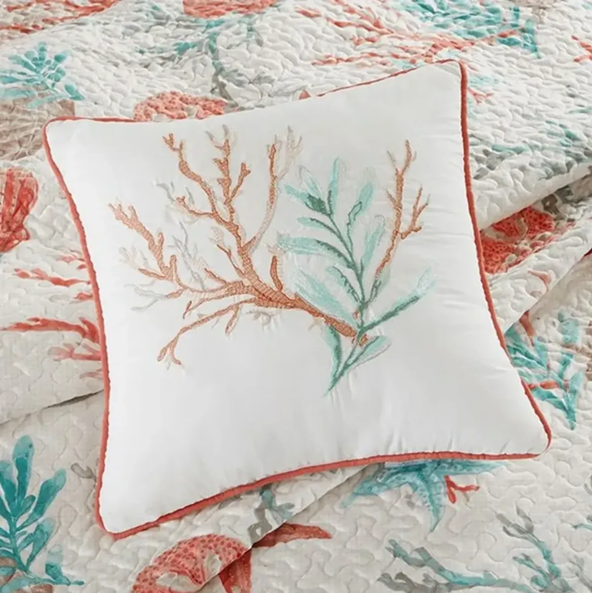Olliix by Madison Park Coral Full/Queen Pebble Beach 6 Piece Cotton Sateen Reversible Coverlet Set