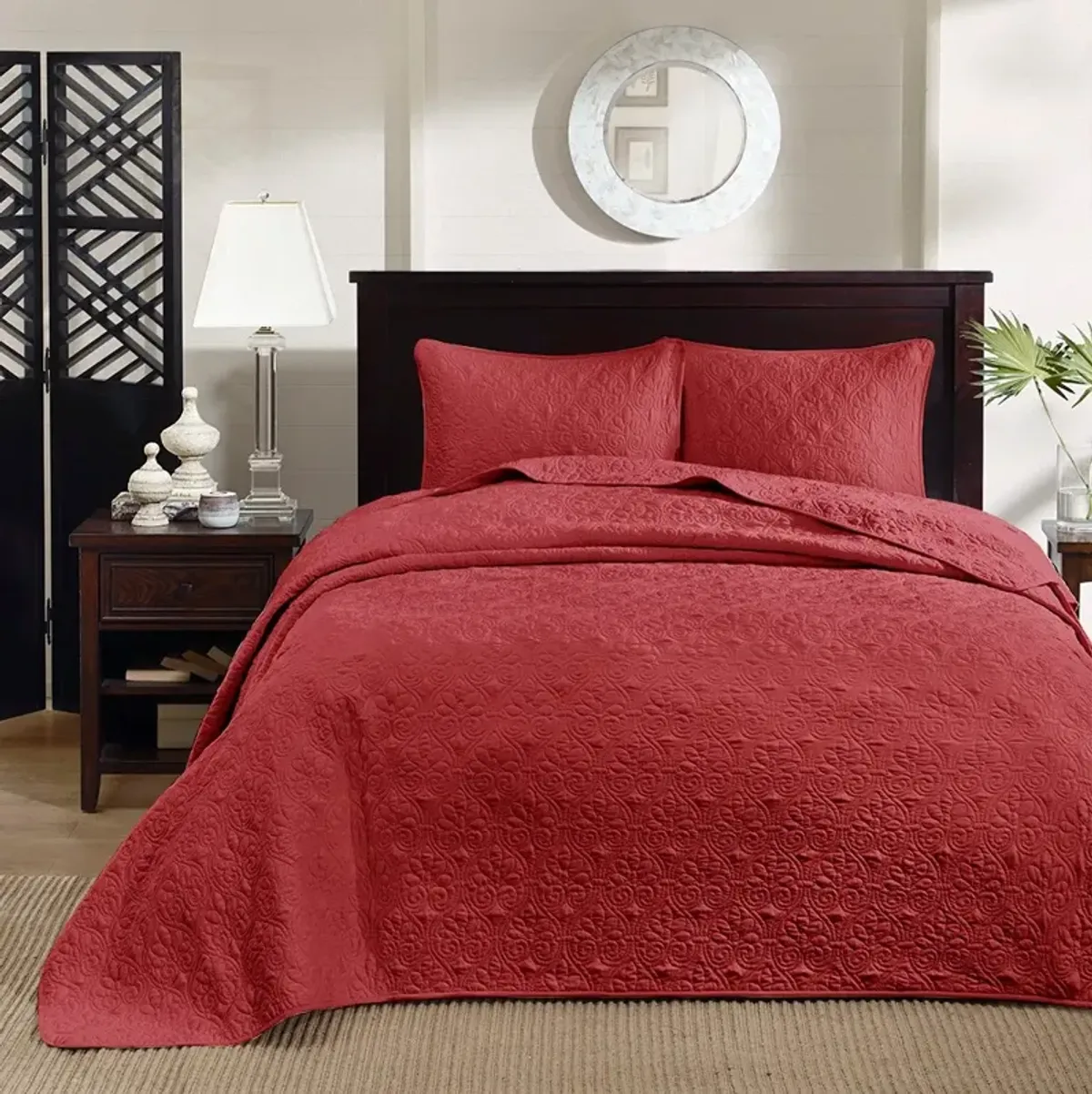 Olliix by Madison Park Red Queen Quebec Reversible Bedspread Set