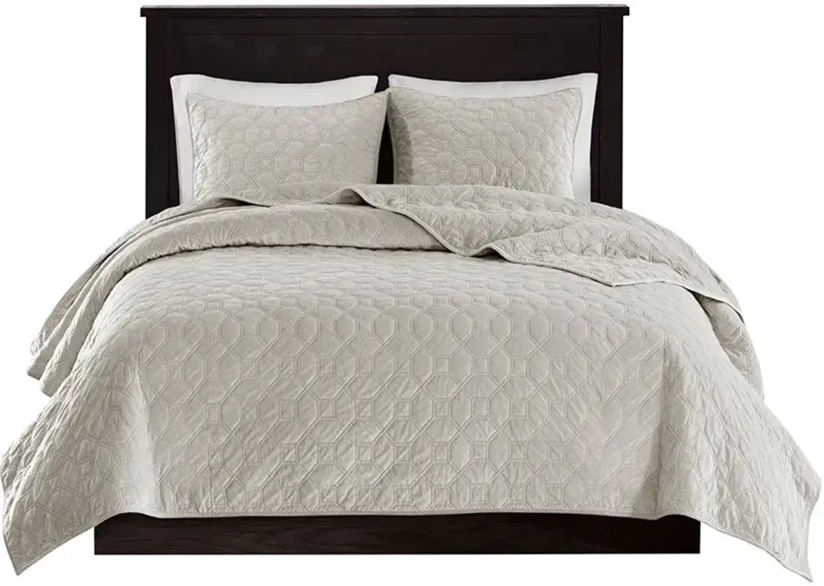 Olliix by Madison Park 3 Piece Ivory King/California King Harper Faux Velvet Reversible Coverlet Set