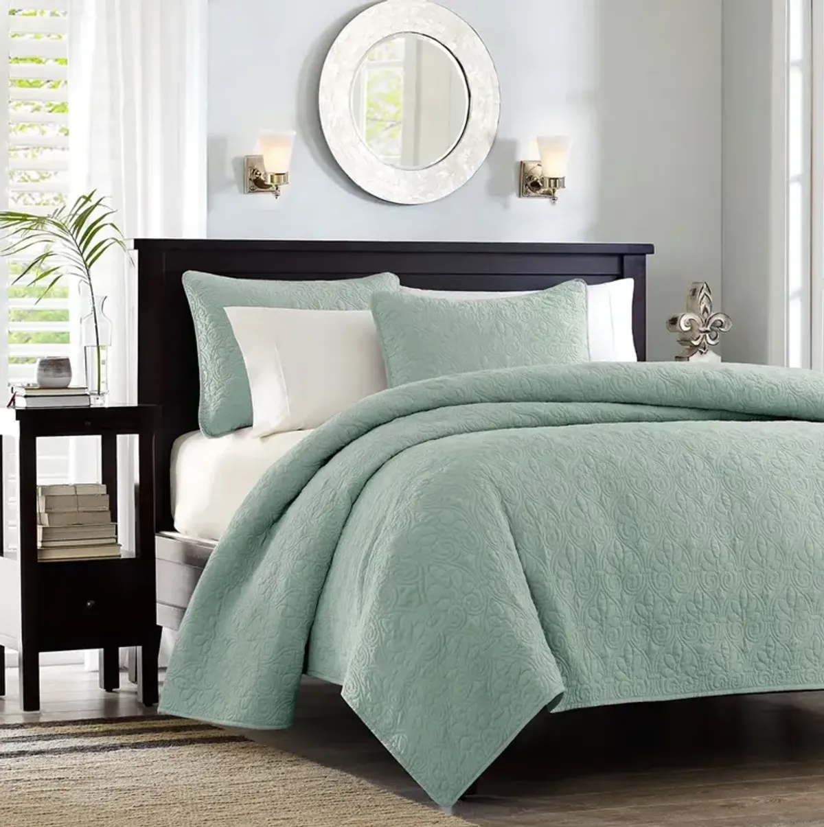 Olliix by Madison Park Seafoam Twin/Twin XL Quebec Reversible Coverlet Set