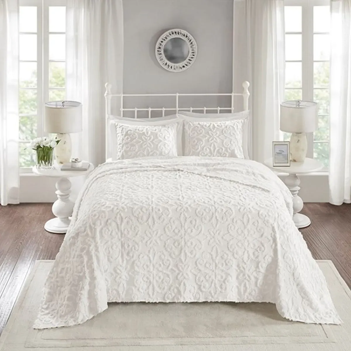 Olliix by Madison Park White King/California King Sabrina 3 Piece Tufted Cotton Chenille Bedspread Set