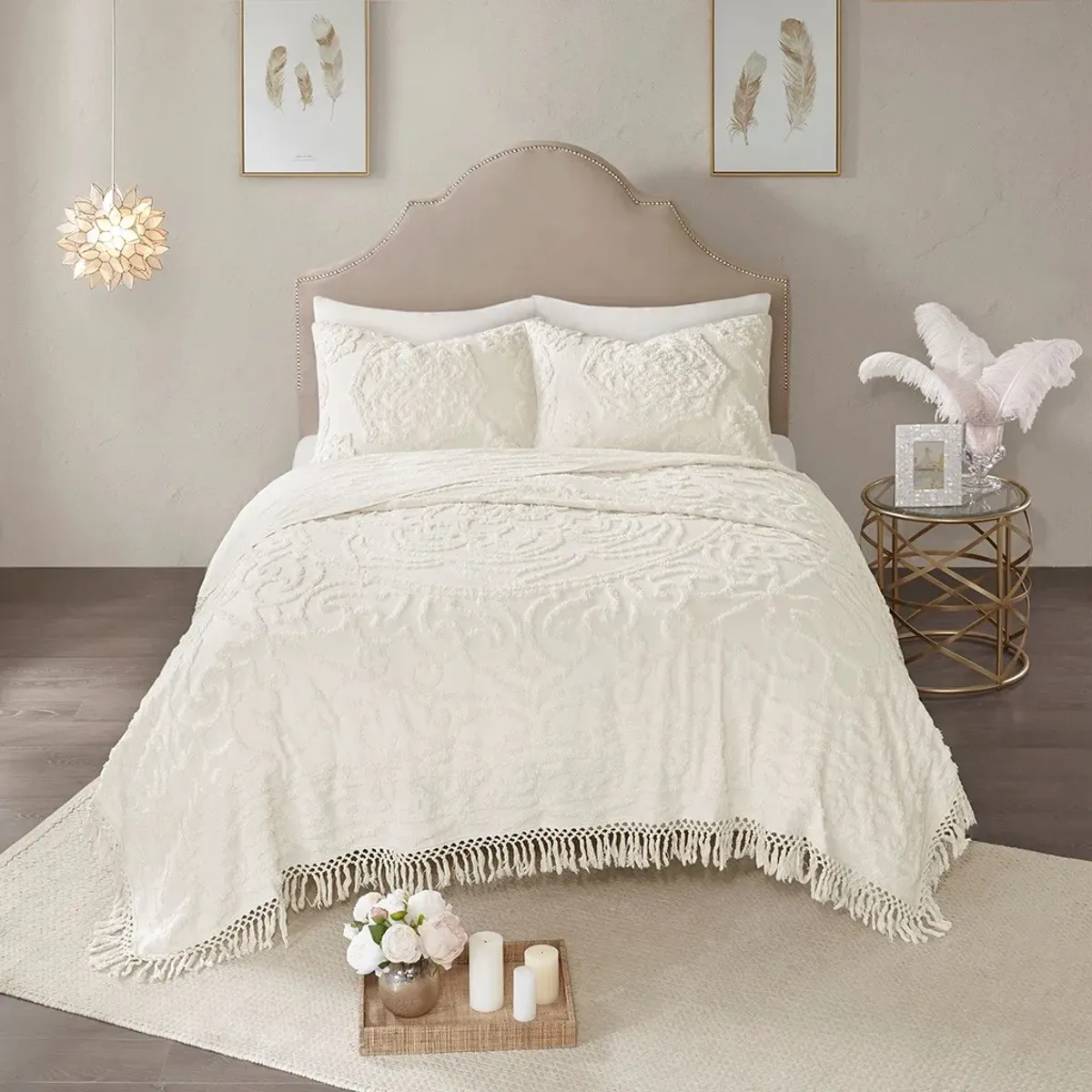 Olliix by Madison Park Ivory Full/Queen Laetitia Tufted Cotton Chenille Medallion Fringe Coverlet Set