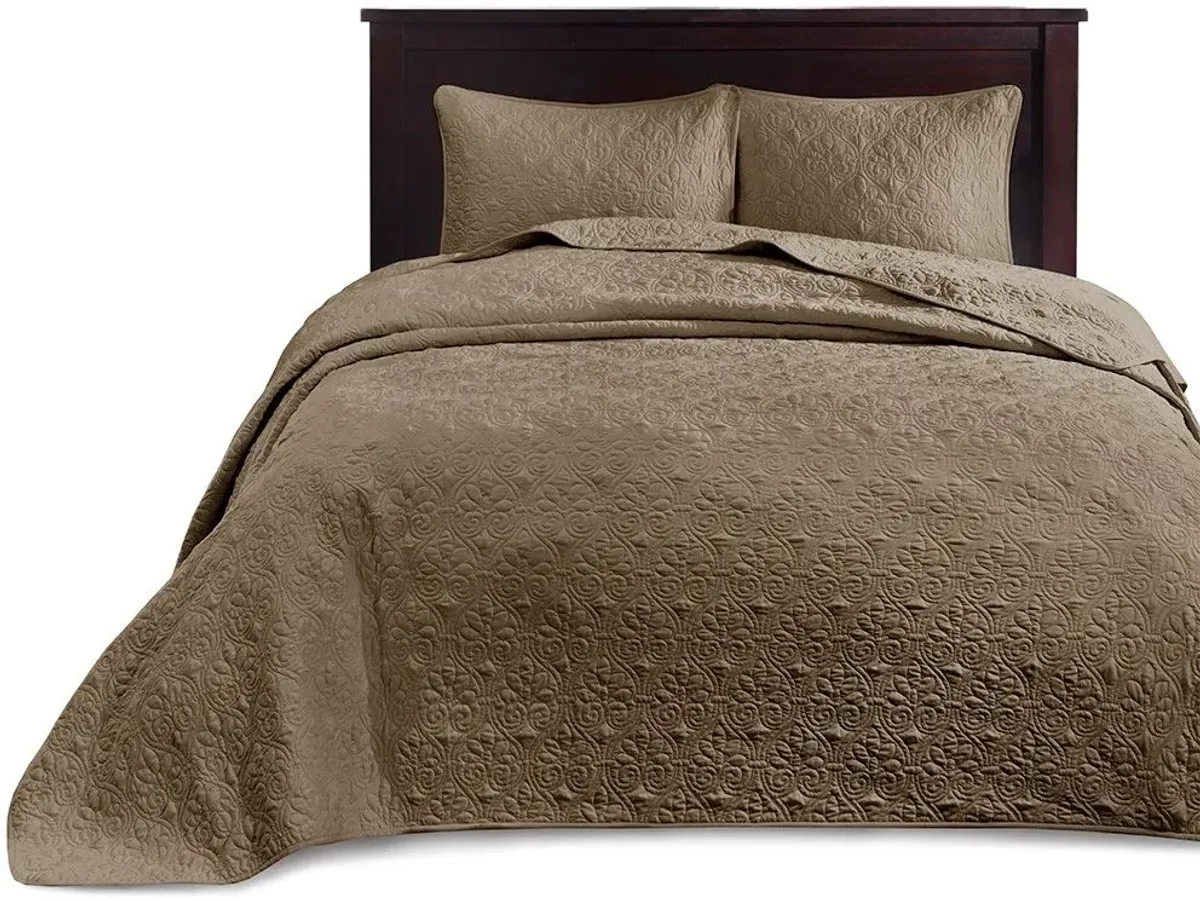 Olliix by Madison Park Mocha Queen Quebec Reversible Bedspread Set