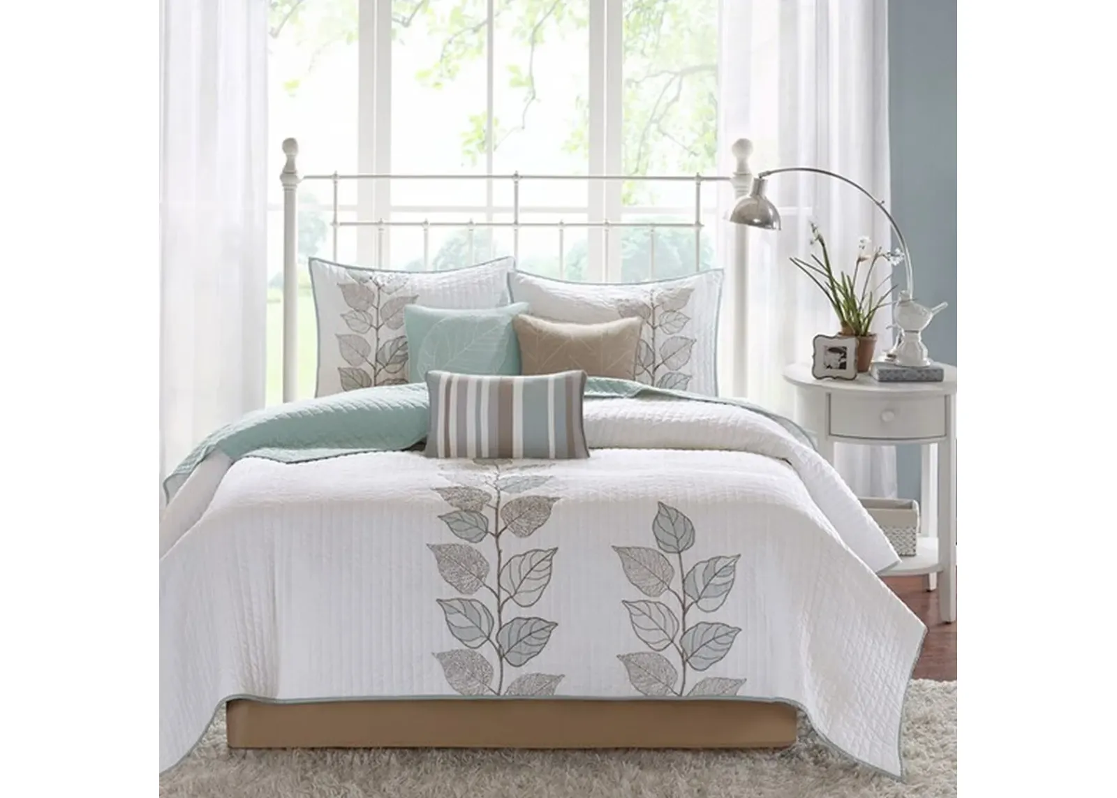 Olliix by Madison Park Blue Full/Queen Caelie 6 Piece Reversible Coverlet Set