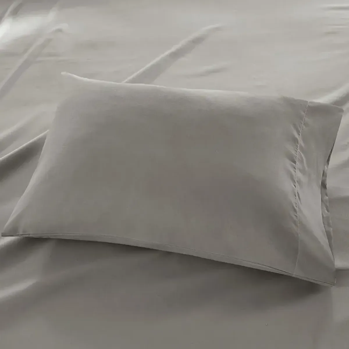 Olliix by Madison Park Grey King 3M Microcell All Season Moisture Wicking Lightweight Sheet Set
