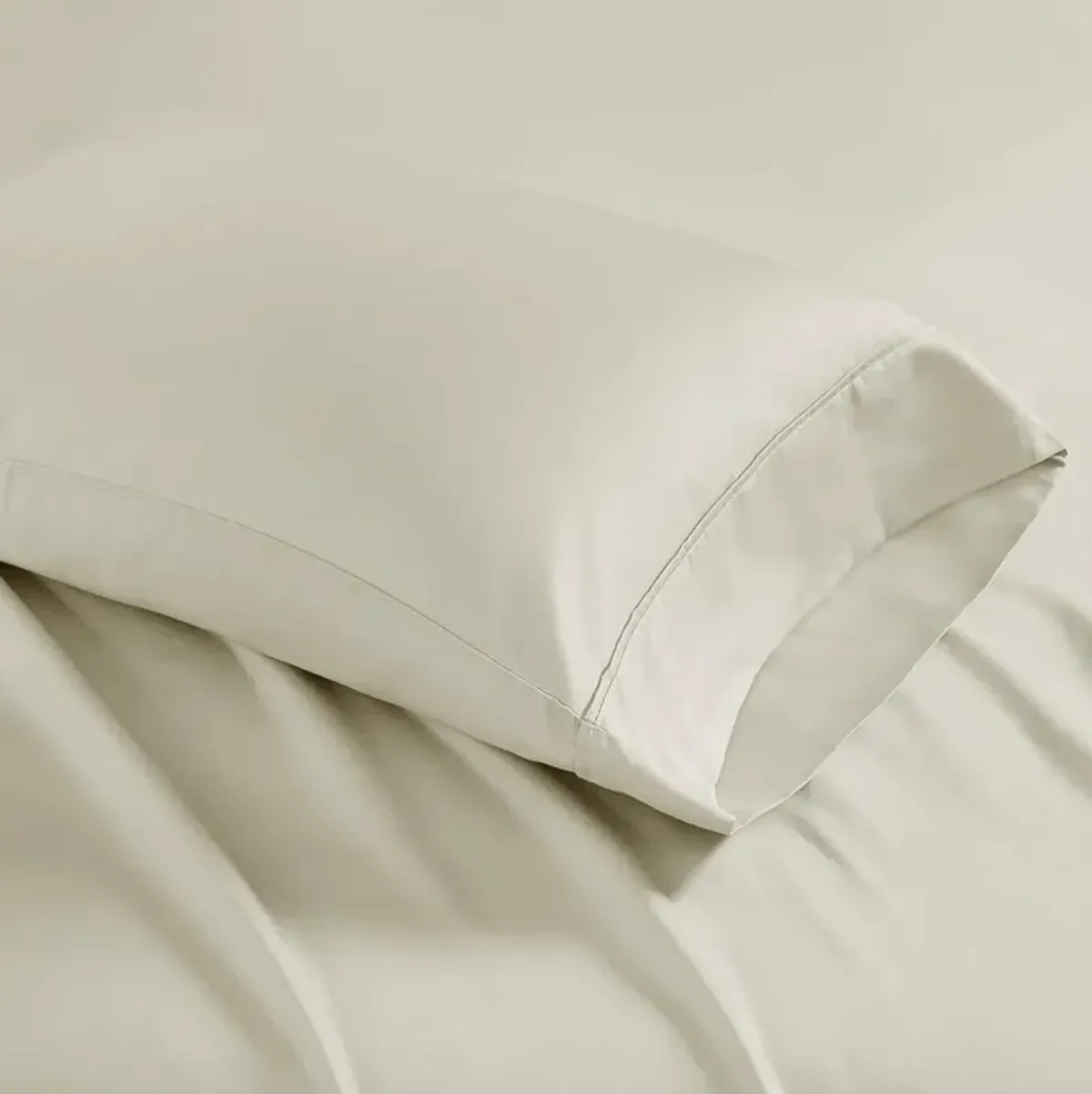 Olliix by Madison Park Ivory 2 Pack of King 1500 Thread Count Cotton Rich Pillow Case
