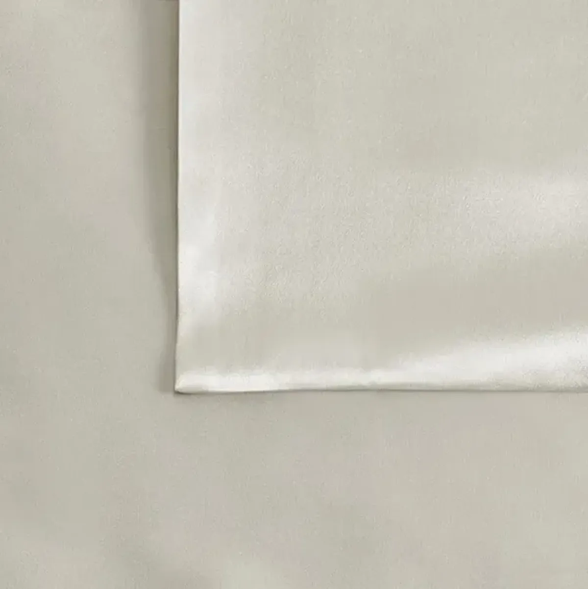 Olliix by Madison Park Silk 100% Ivory Standard Mulberry Single Pillowcase