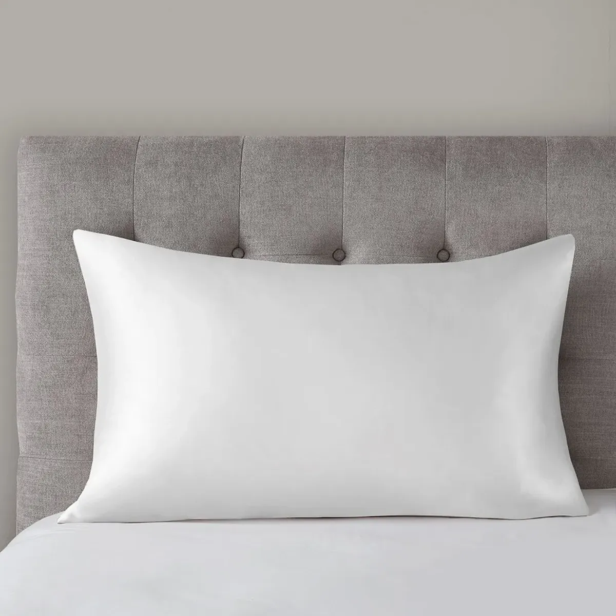 Olliix by Madison Park Silk 100% Mulberry Single White King Pillowcase