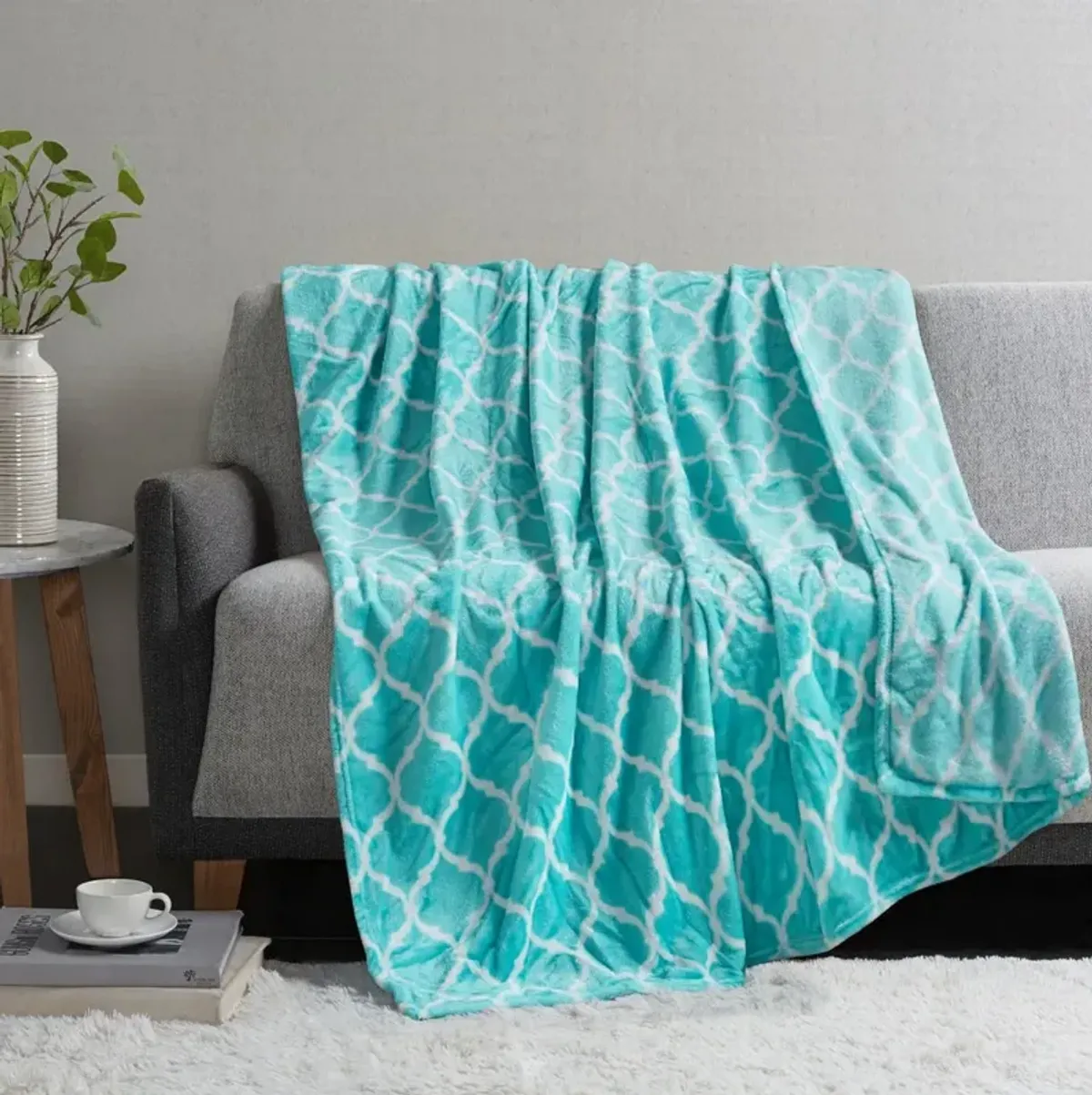 Olliix by Madison Park Ogee 1 Aqua Oversized Throw