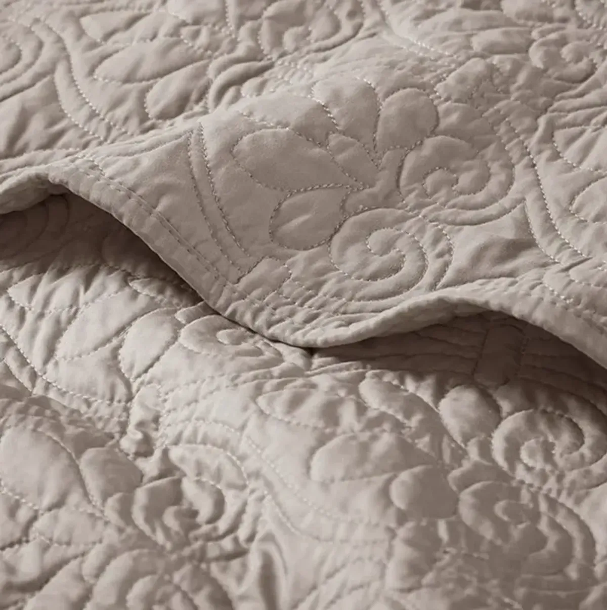 Olliix by Madison Park Quebec Khaki Oversized Quilted Throw