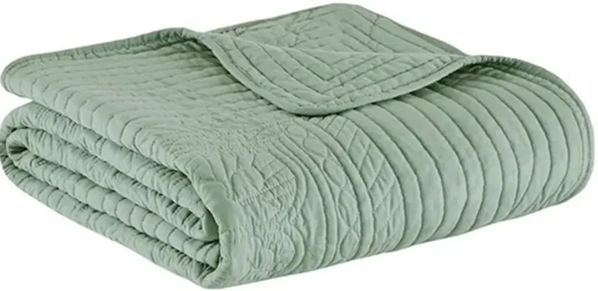 Olliix by Madison Park Tuscany Seafoam Oversized Quilted Throw with Scalloped Edges
