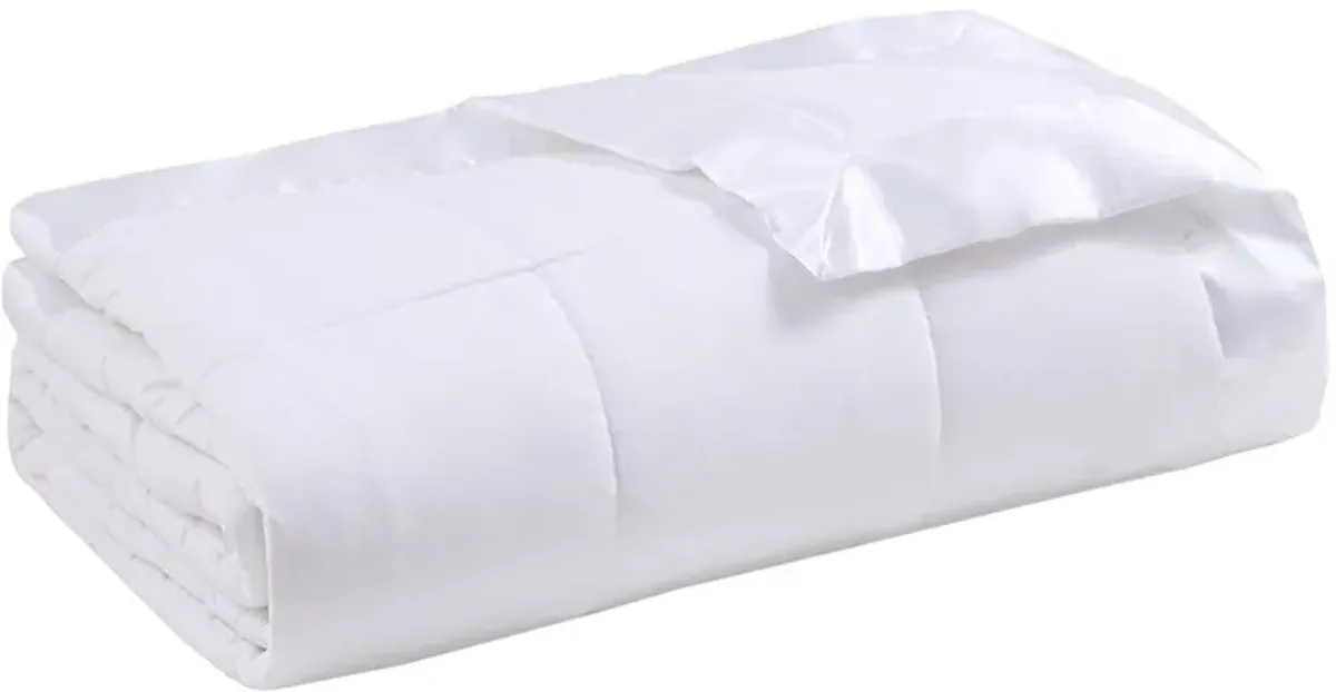 Olliix by Madison Park White All Season Hypoallergenic Microfiber Down Alternative Full/Queen Windom Blanket