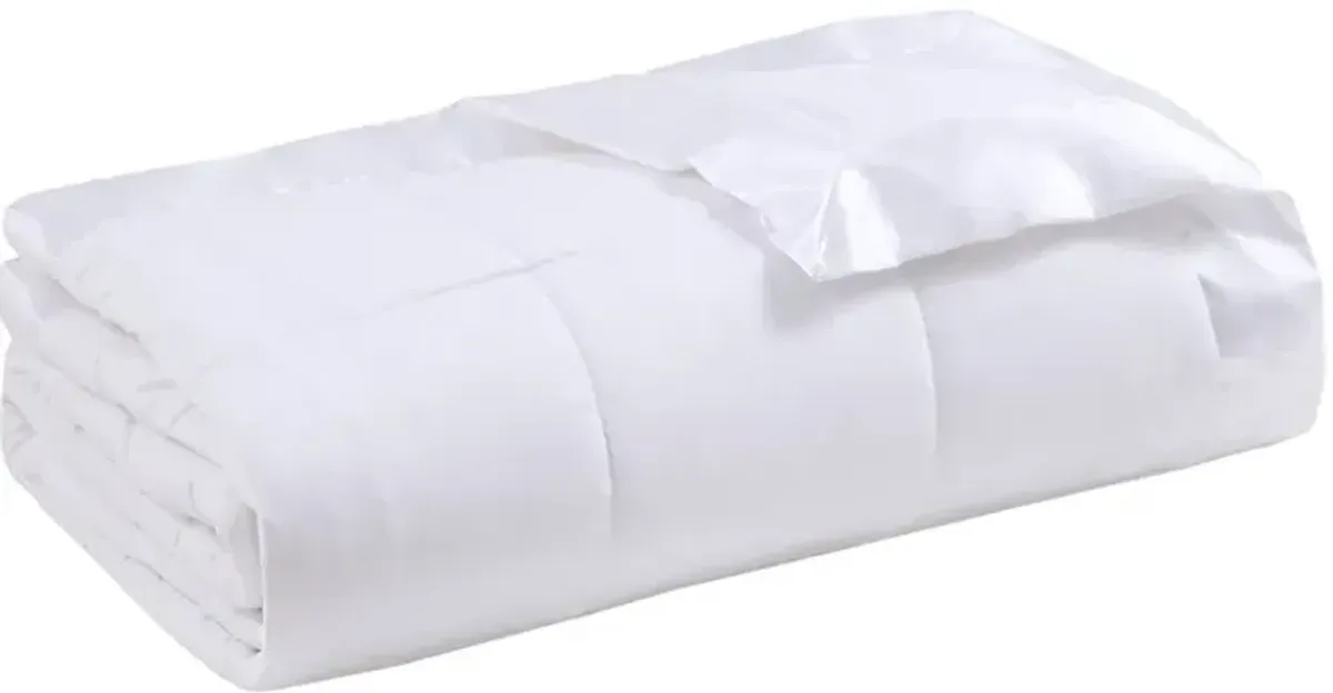 Olliix by Madison Park White All Season Hypoallergenic Microfiber Down Alternative Full/Queen Windom Blanket