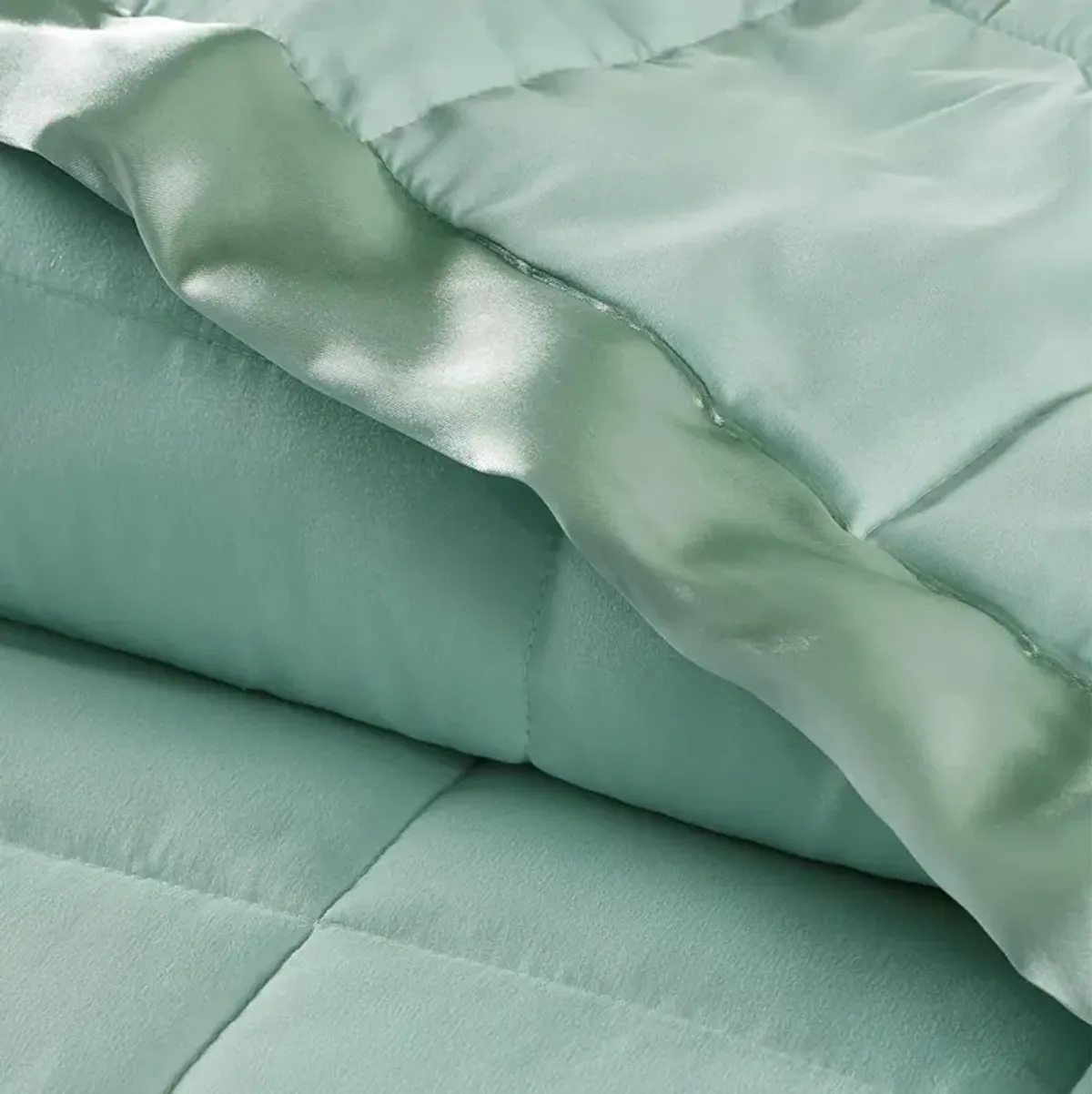 Olliix by Madison Park Seafoam All Season Hypoallergenic Microfiber Down Alternative King Windom Blanket