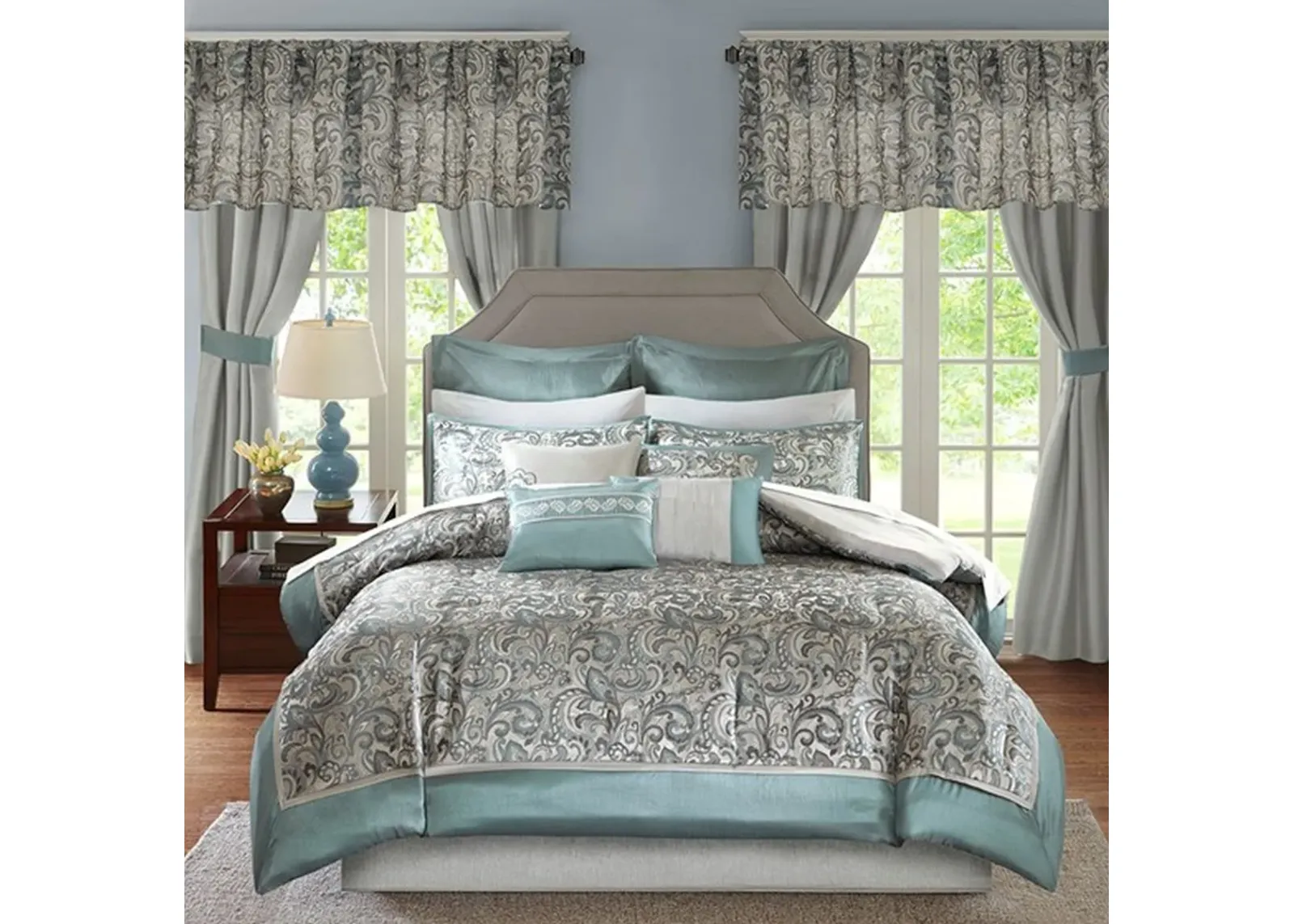 Olliix by Madison Park Essentials Teal Queen Brystol 24 Piece Room in a Bag