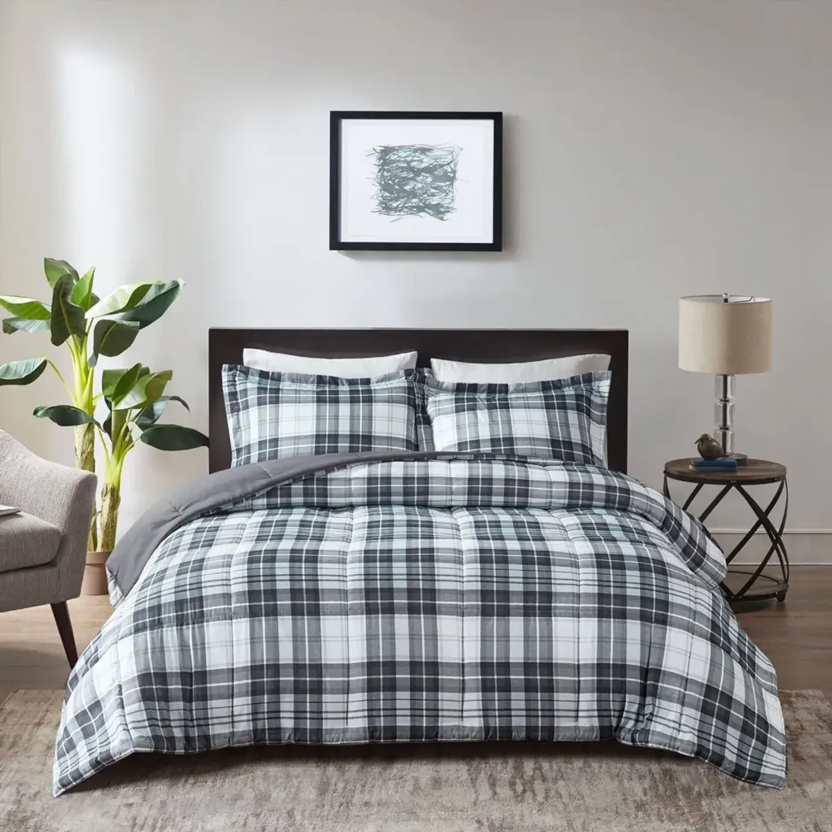 Olliix by Madison Park Essentials Parkston Black and White Full/Queen 3M Scotchgard Down Alternative All Season Comforter Set