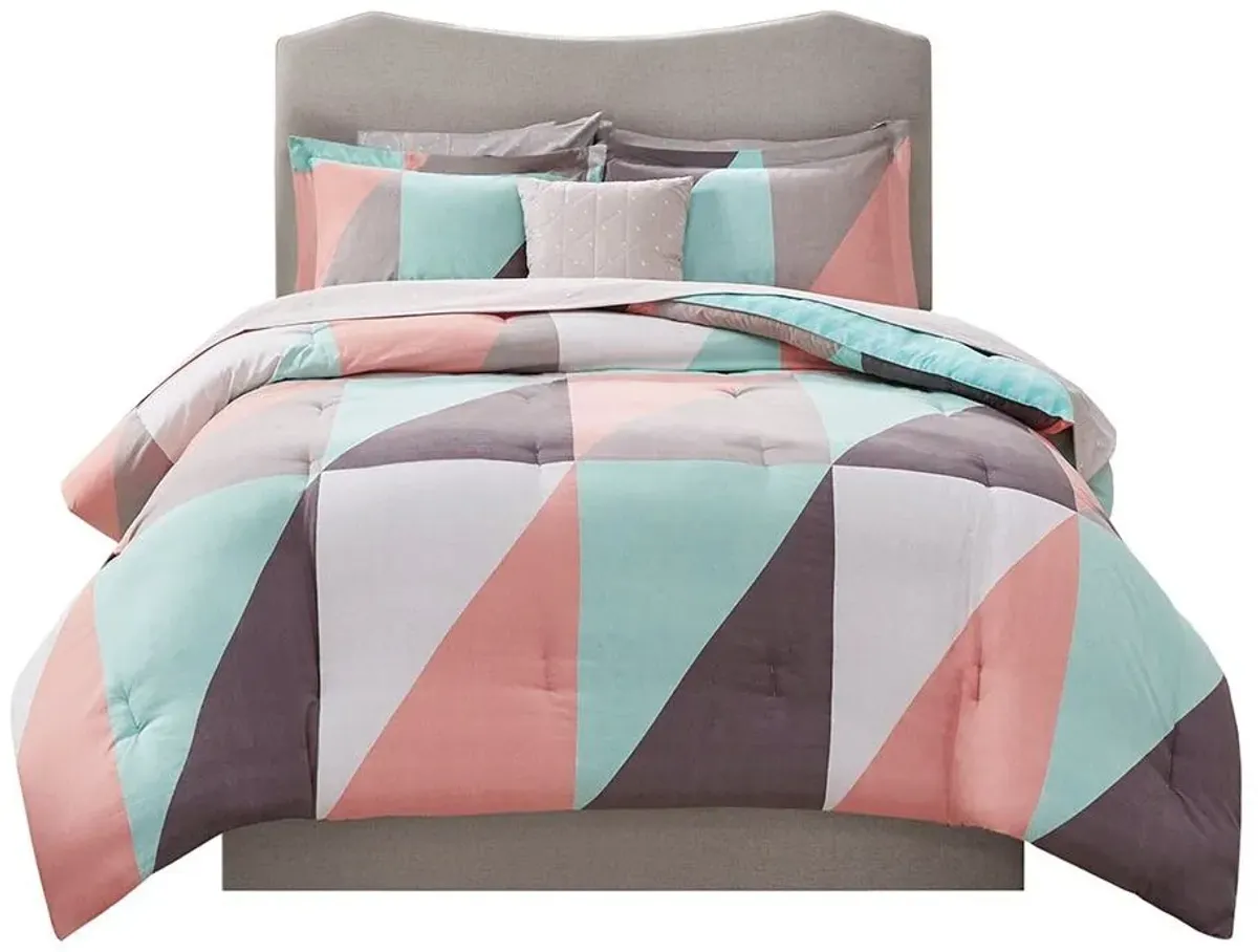 Olliix by Madison Park Essentials Aqua Queen Remy Reversible Complete Bed Set including Sheets