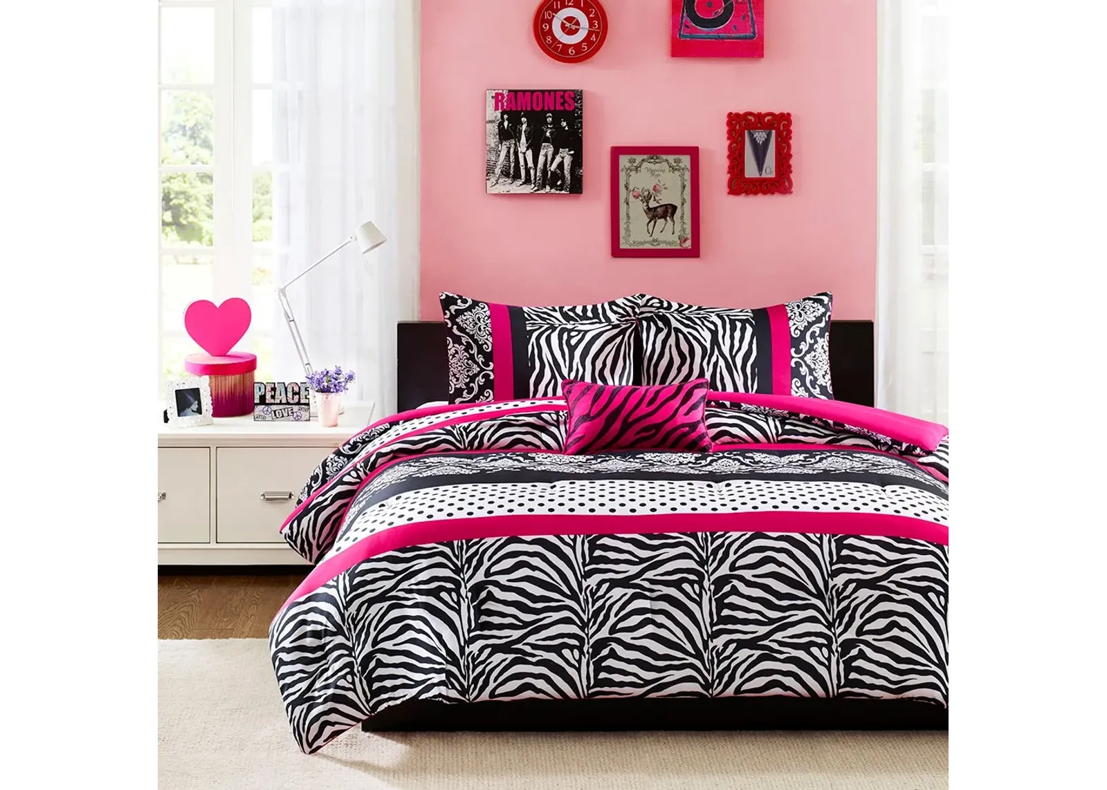 Olliix by Mi Zone Reagan Pink Full/Queen Comforter Set