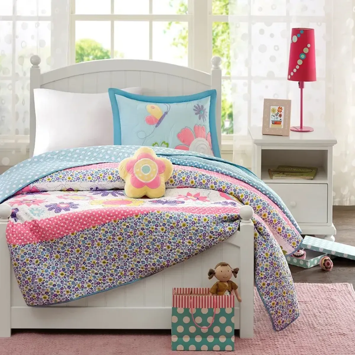 Olliix by Mi Zone Kids Crazy Daisy Multi Twin Reversible Coverlet Set