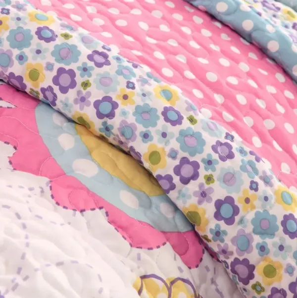 Olliix by Mi Zone Kids Crazy Daisy Multi Full/Queen Reversible Coverlet Set