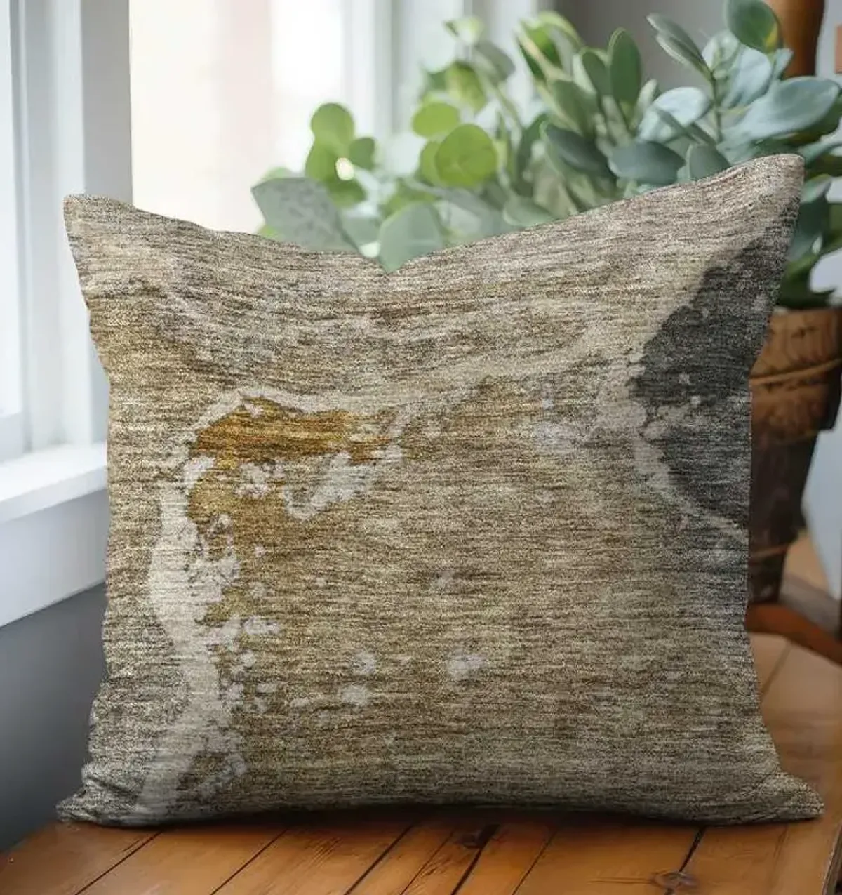 Dalyn Rug Company Odyssey Chocolate 22"x22" Throw Pillow